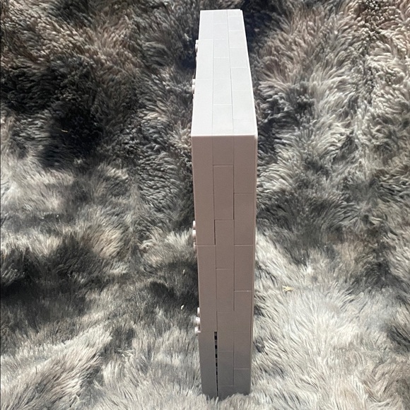 LEGO Display Shelf with Minifigures - Gray and Red - Picture 7 of 16